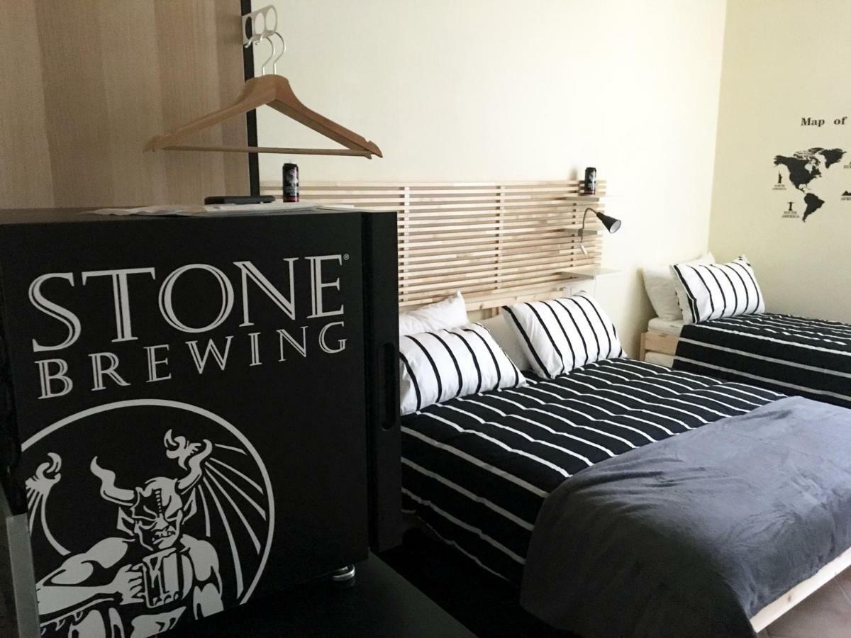 La Sosta Navarra Bed & Beer Губио Екстериор снимка