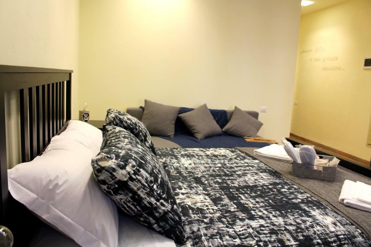 La Sosta Navarra Bed & Beer Губио Екстериор снимка